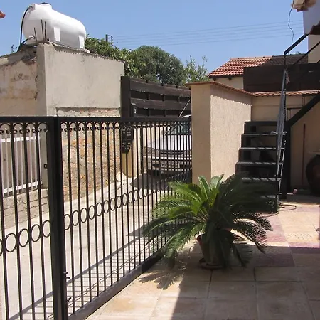 Village House Pissouri